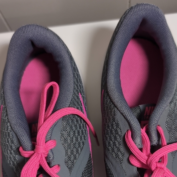 Nike Gray and Pink Athletic Shoes with Breathable Mesh - Picture 7 of 8